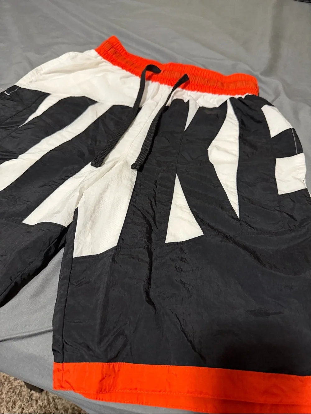 THROWBACK 3.0 DRY SHORTS black & orange size S